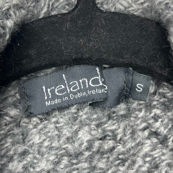 IRELANDSEYE Glenross 100% Merino Wool Cable Knit Fisherman Waterfall Cardigan - Picture 7 of 12